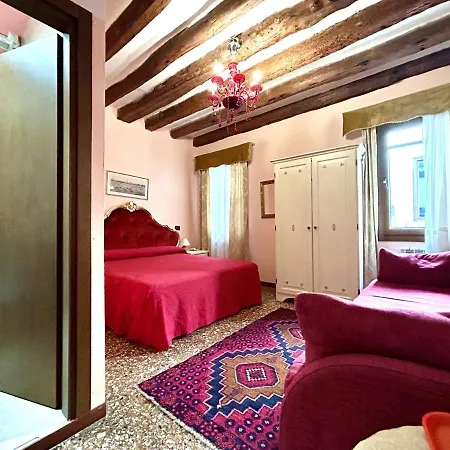 Alloggi Serena Bed & Breakfast Venice Exterior photo