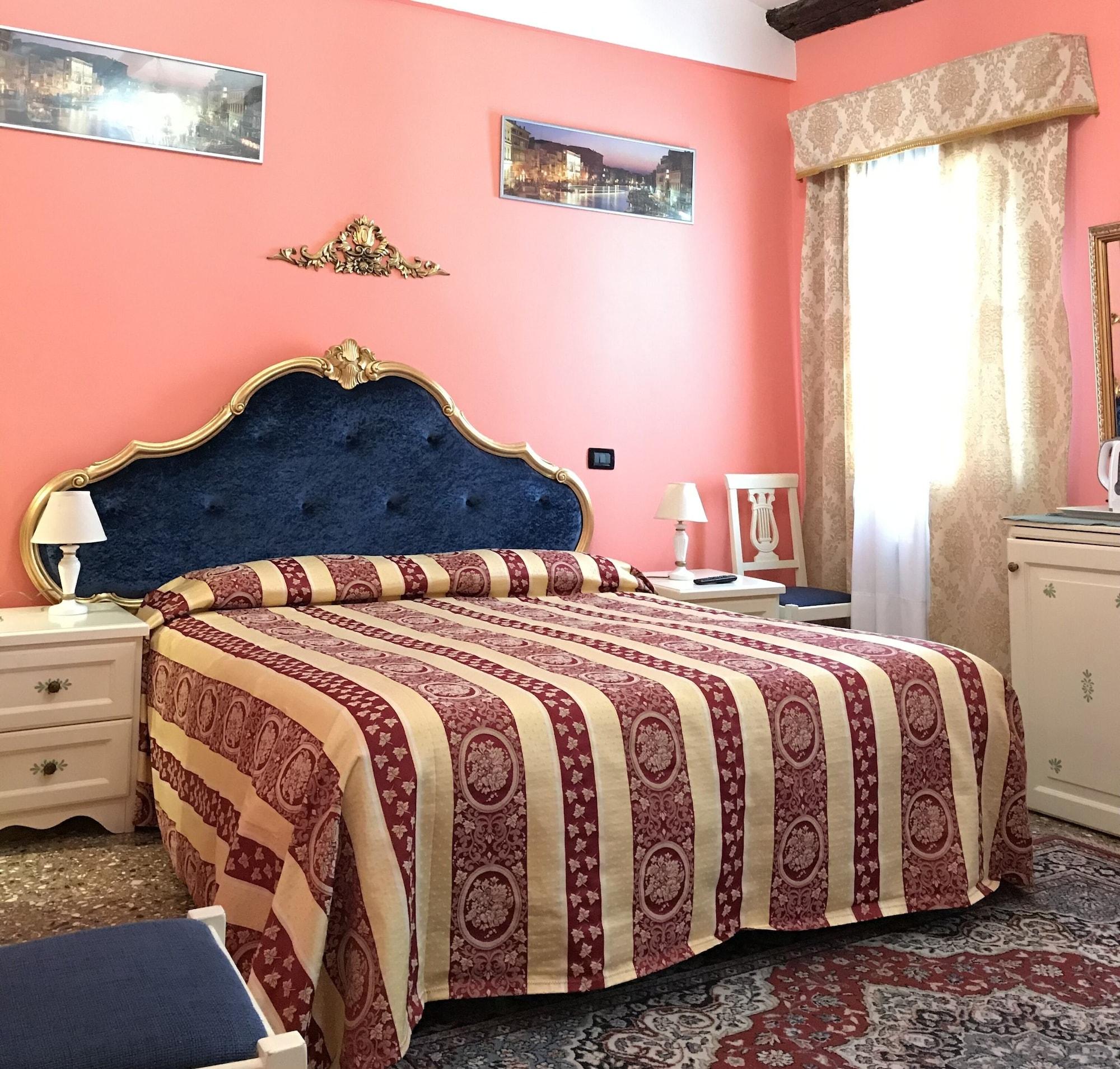 Bed & Breakfast Alloggi Serena Venice